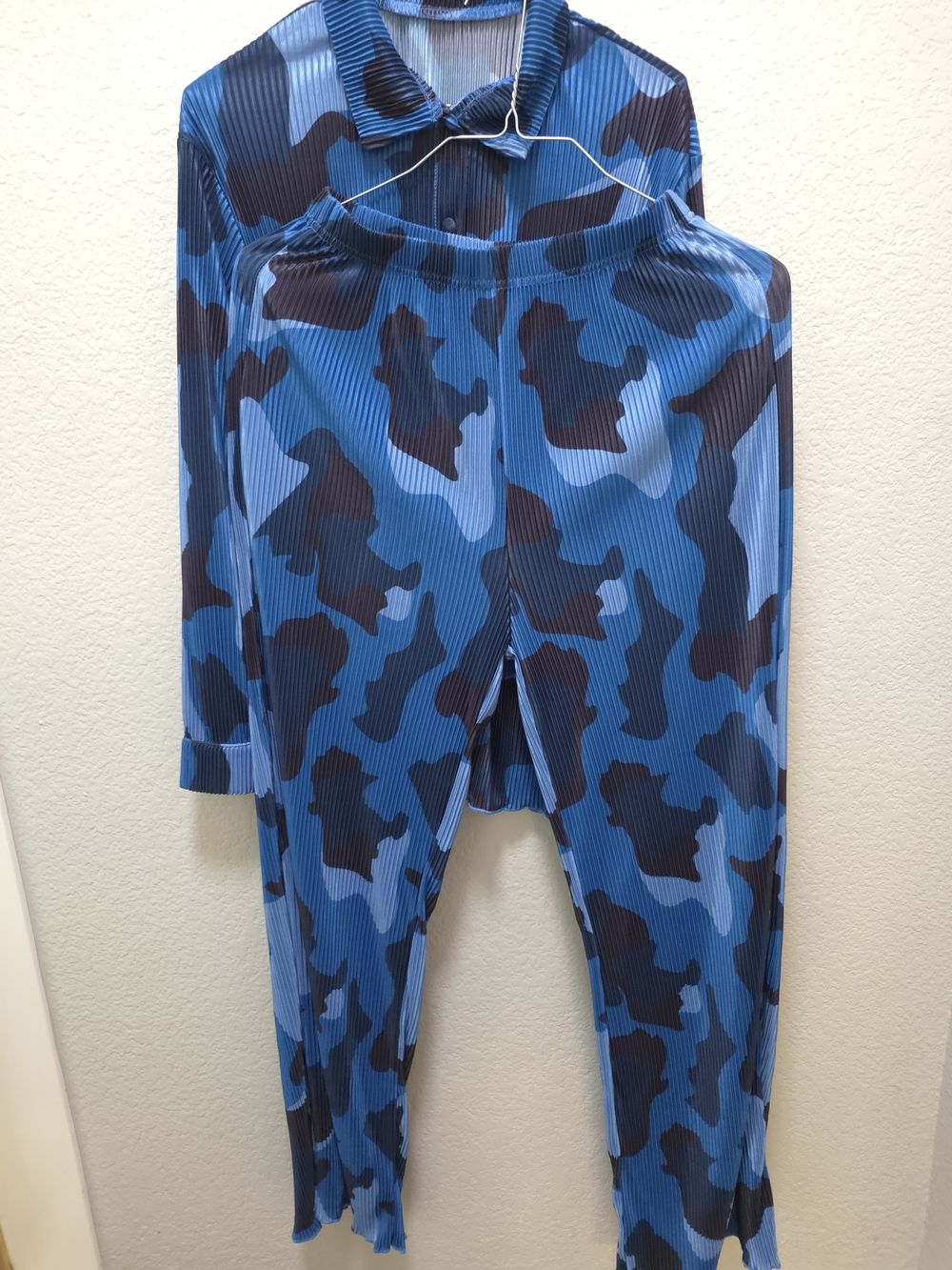 Blue Camo Pleated Lounge Pants Set- Women's Relaxed Fit